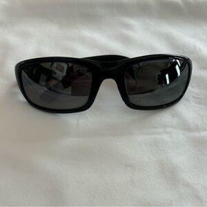 Maui Jim Stingray Sunglasses MJ 103-02 Black Wrap w/ Black Lens